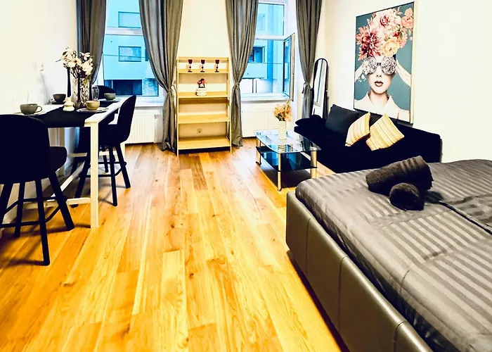 Modern For 3 Near The Danube And Millennium * Viena