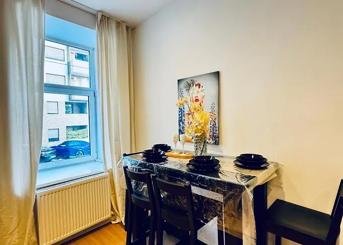Modern For 3 Near The Danube And Millennium Viena